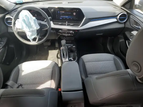 KL77LHE28RC012114 2024 CHEVROLET TRAX - Image 8