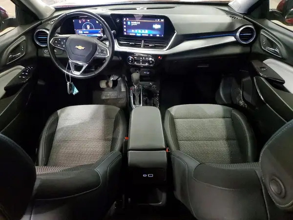 KL77LHE28RC038552 2024 CHEVROLET TRAX - Image 8