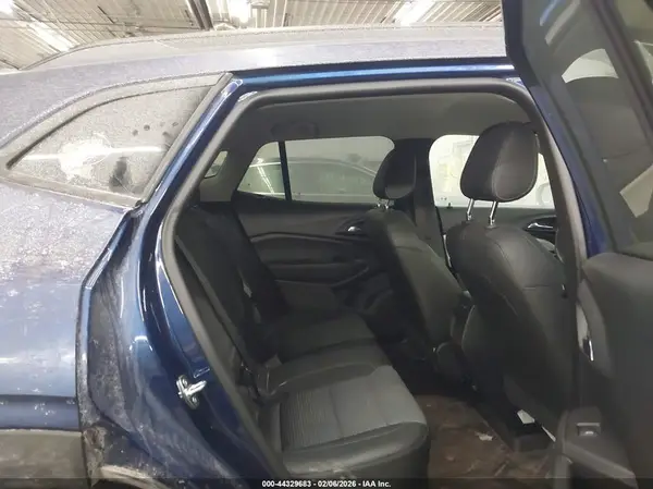 KL77LHE28RC043136 2024 CHEVROLET TRAX - Image 8