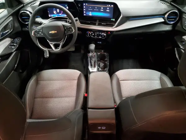 KL77LHE28RC046411 2024 CHEVROLET TRAX - Image 8
