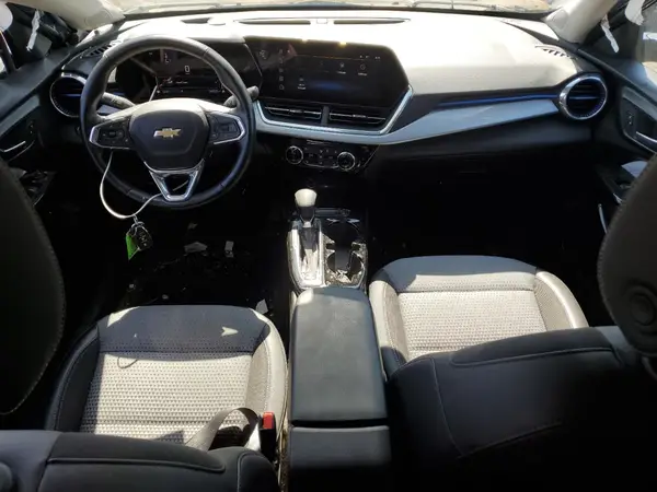 KL77LHE28RC053391 2024 CHEVROLET TRAX - Image 8