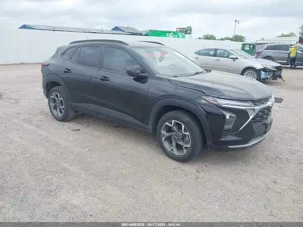 KL77LHE28RC083491 2024 CHEVROLET TRAX - Image 1