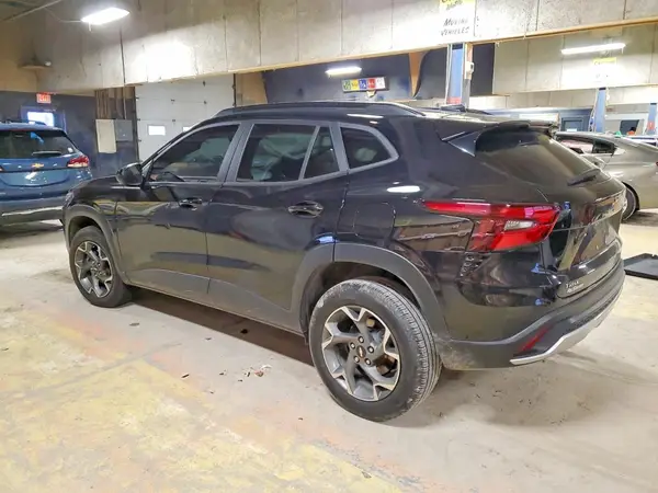 KL77LHE28RC106249 2024 CHEVROLET TRAX - Image 2