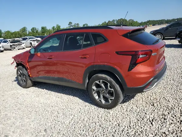 KL77LHE28RC113332 2024 CHEVROLET TRAX - Image 2