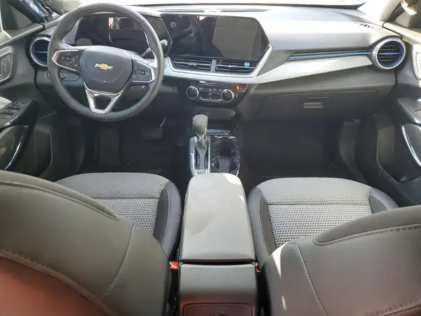 KL77LHE28RC138585 2024 CHEVROLET TRAX - Image 8