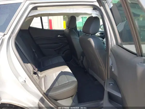 KL77LHE28RC191013 2024 CHEVROLET TRAX - Image 8