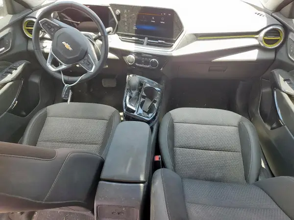 KL77LHE28RC208862 2024 CHEVROLET TRAX - Image 8