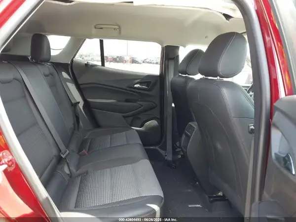 KL77LHE28RC221708 2024 CHEVROLET TRAX - Image 8