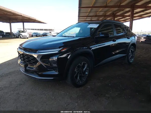 KL77LHE28RC232322 2024 CHEVROLET TRAX - Image 2