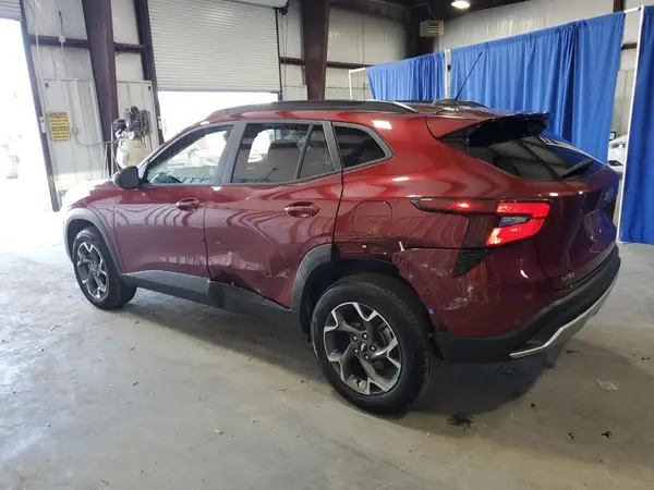 KL77LHE28RC236998 2024 CHEVROLET TRAX - Image 2