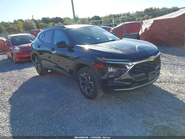 KL77LHE28RC238976 2024 CHEVROLET TRAX - Image 1