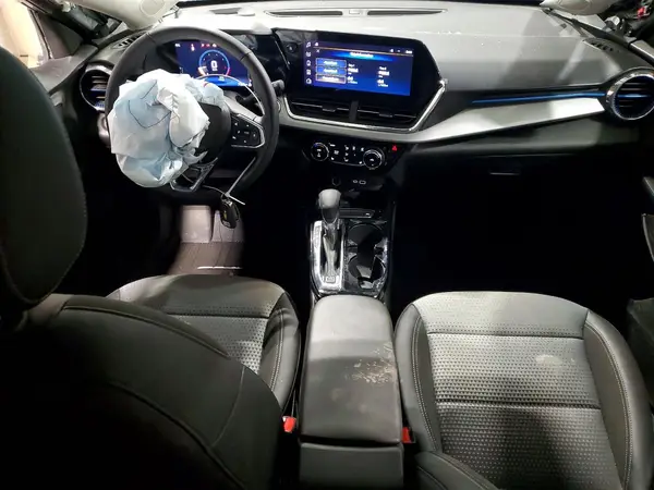 KL77LHE28SC273376 2025 CHEVROLET TRAX - Image 8