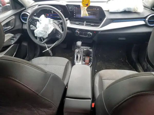 KL77LHE29RC054579 2024 CHEVROLET TRAX - Image 8
