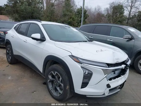 KL77LHE29RC066196 2024 CHEVROLET TRAX - Image 1