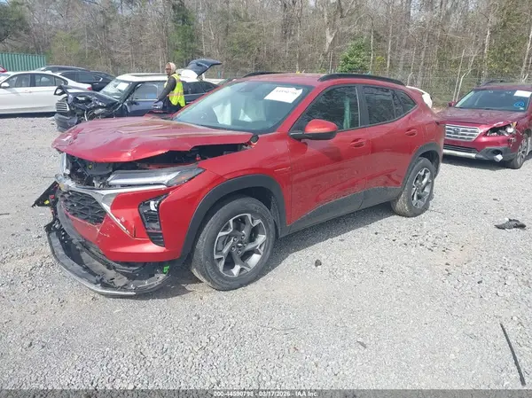 KL77LHE29RC077117 2024 CHEVROLET TRAX - Image 2