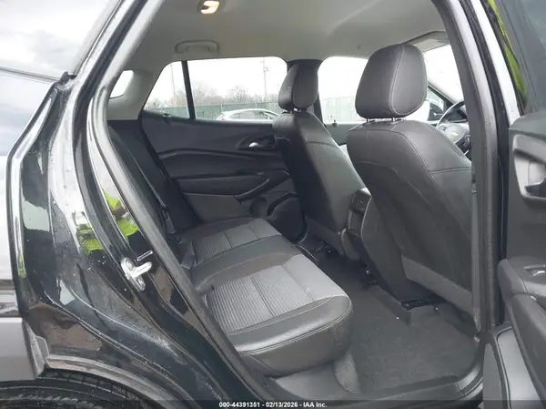 KL77LHE29RC083886 2024 CHEVROLET TRAX - Image 8
