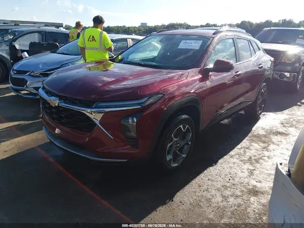 KL77LHE29RC105319 2024 CHEVROLET TRAX - Image 2
