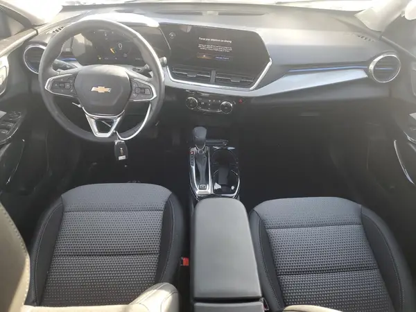 KL77LHE29RC135162 2024 CHEVROLET TRAX - Image 8