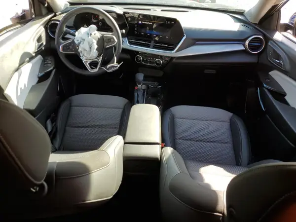 KL77LHE29RC138613 2024 CHEVROLET TRAX - Image 8