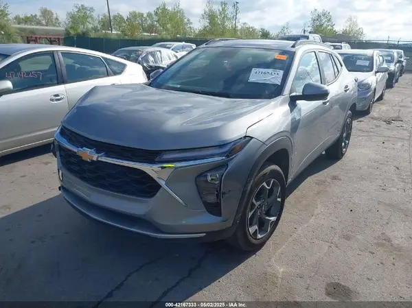 KL77LHE29RC178223 2024 CHEVROLET TRAX - Image 2