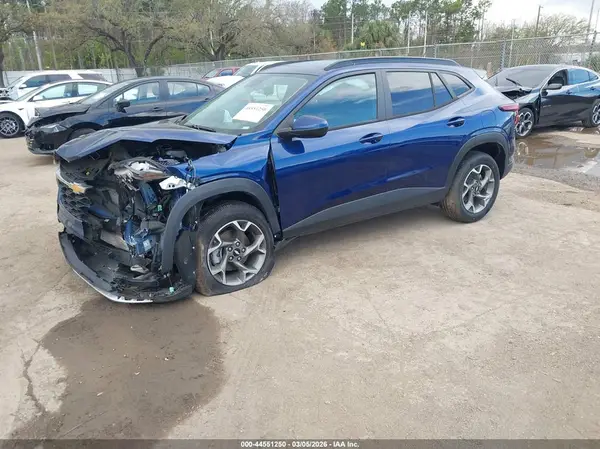 KL77LHE29RC214315 2024 CHEVROLET TRAX - Image 2