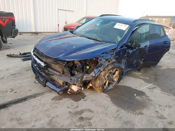 KL77LHE29RC216081 2024 CHEVROLET TRAX - Image 2