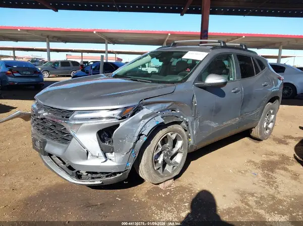 KL77LHE29RC230689 2024 CHEVROLET TRAX - Image 2