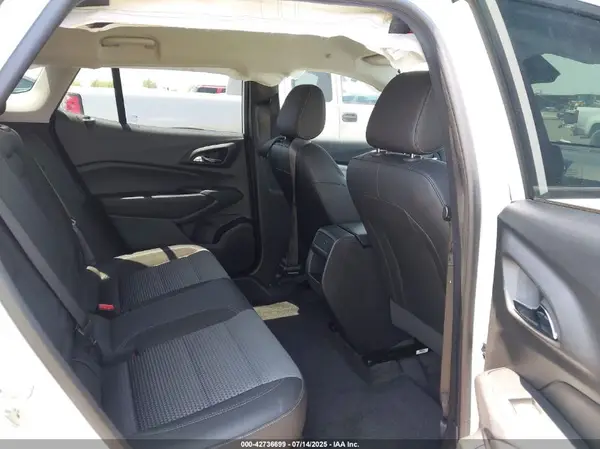 KL77LHE29RC231437 2024 CHEVROLET TRAX - Image 8