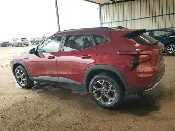 KL77LHE29RC246696 2024 CHEVROLET TRAX - Image 2