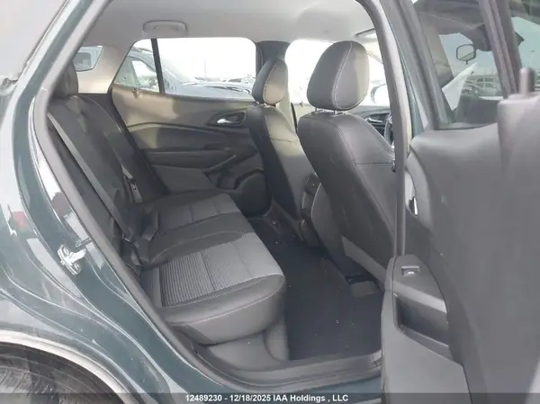 KL77LHE29SC064034 2025 CHEVROLET TRAX - Image 8