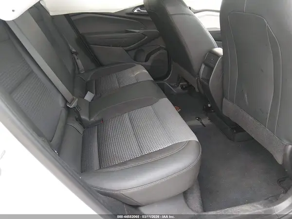 KL77LHE2XRC010090 2024 CHEVROLET TRAX - Image 8