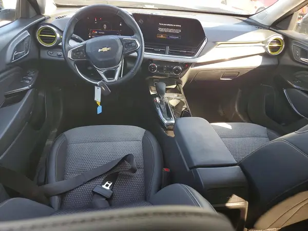 KL77LHE2XRC023955 2024 CHEVROLET TRAX - Image 8