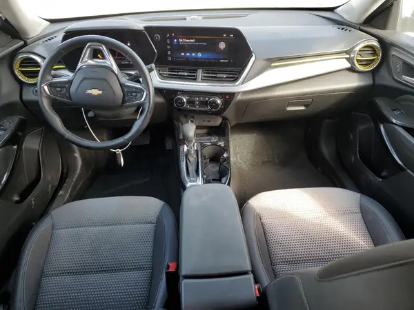 KL77LHE2XRC028721 2024 CHEVROLET TRAX - Image 8