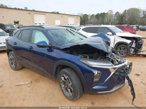 KL77LHE2XRC056986 2024 CHEVROLET TRAX - Image 1