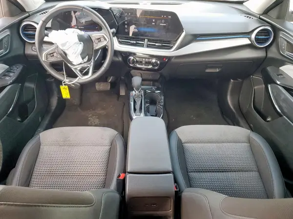 KL77LHE2XRC070323 2024 CHEVROLET TRAX - Image 8