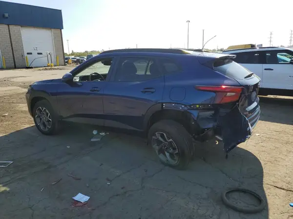 KL77LHE2XRC115194 2024 CHEVROLET TRAX - Image 2