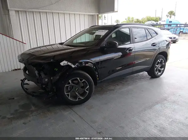 KL77LHE2XRC154951 2024 CHEVROLET TRAX - Image 2