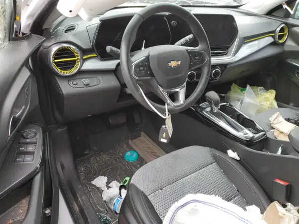 KL77LHE2XRC165688 2024 CHEVROLET TRAX - Image 8