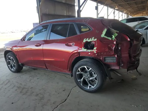 KL77LHE2XRC176433 2024 CHEVROLET TRAX - Image 2