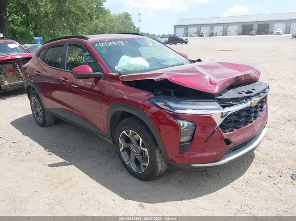 KL77LHE2XRC207874 2024 CHEVROLET TRAX - Image 1
