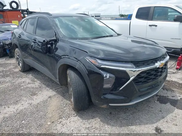 KL77LHE2XRC208555 2024 CHEVROLET TRAX - Image 1