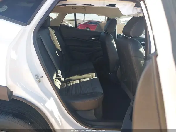 KL77LHE2XRC217241 2024 CHEVROLET TRAX - Image 8
