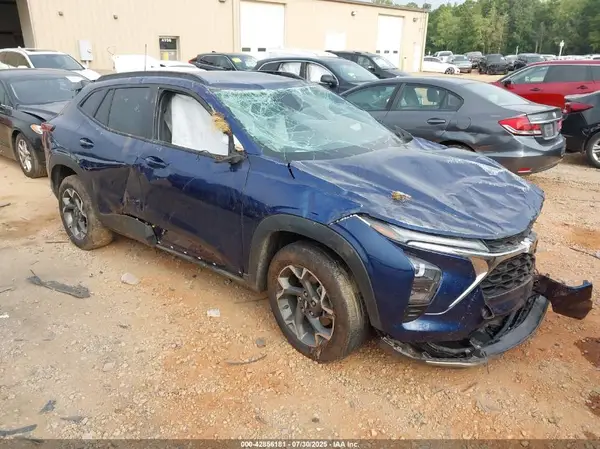 KL77LHE2XRC218387 2024 CHEVROLET TRAX - Image 1
