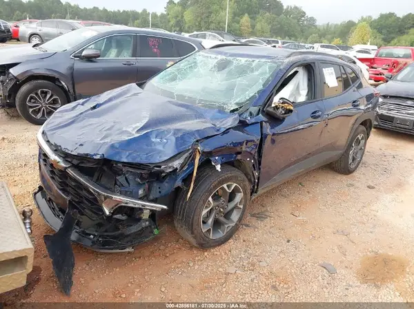 KL77LHE2XRC218387 2024 CHEVROLET TRAX - Image 2