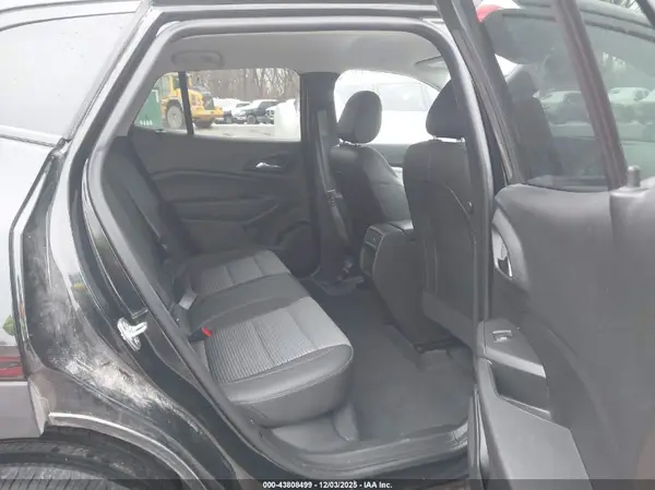 KL77LHE2XRC237179 2024 CHEVROLET TRAX - Image 8