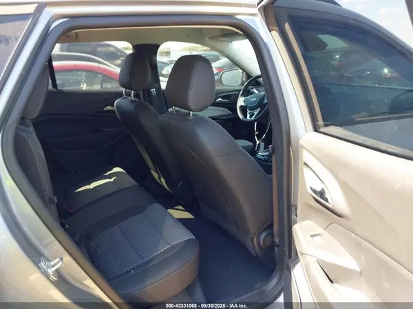 KL77LHE2XRC237487 2024 CHEVROLET TRAX - Image 8