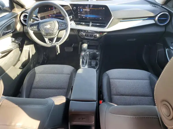 KL77LHE2XRC246383 2024 CHEVROLET TRAX - Image 8