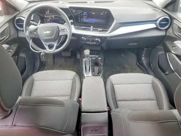 KL77LHE2XSC179192 2025 CHEVROLET TRAX - Image 8