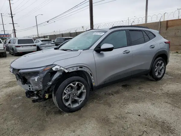 KL77LHEP0SC020712 2025 CHEVROLET TRAX - Image 1