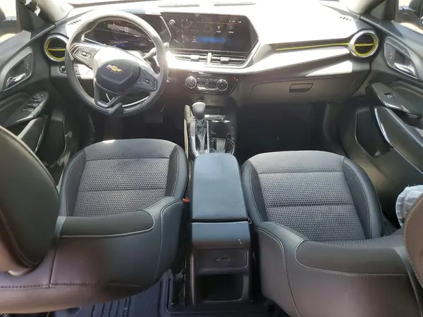 KL77LHEP0SC026669 2025 CHEVROLET TRAX - Image 8